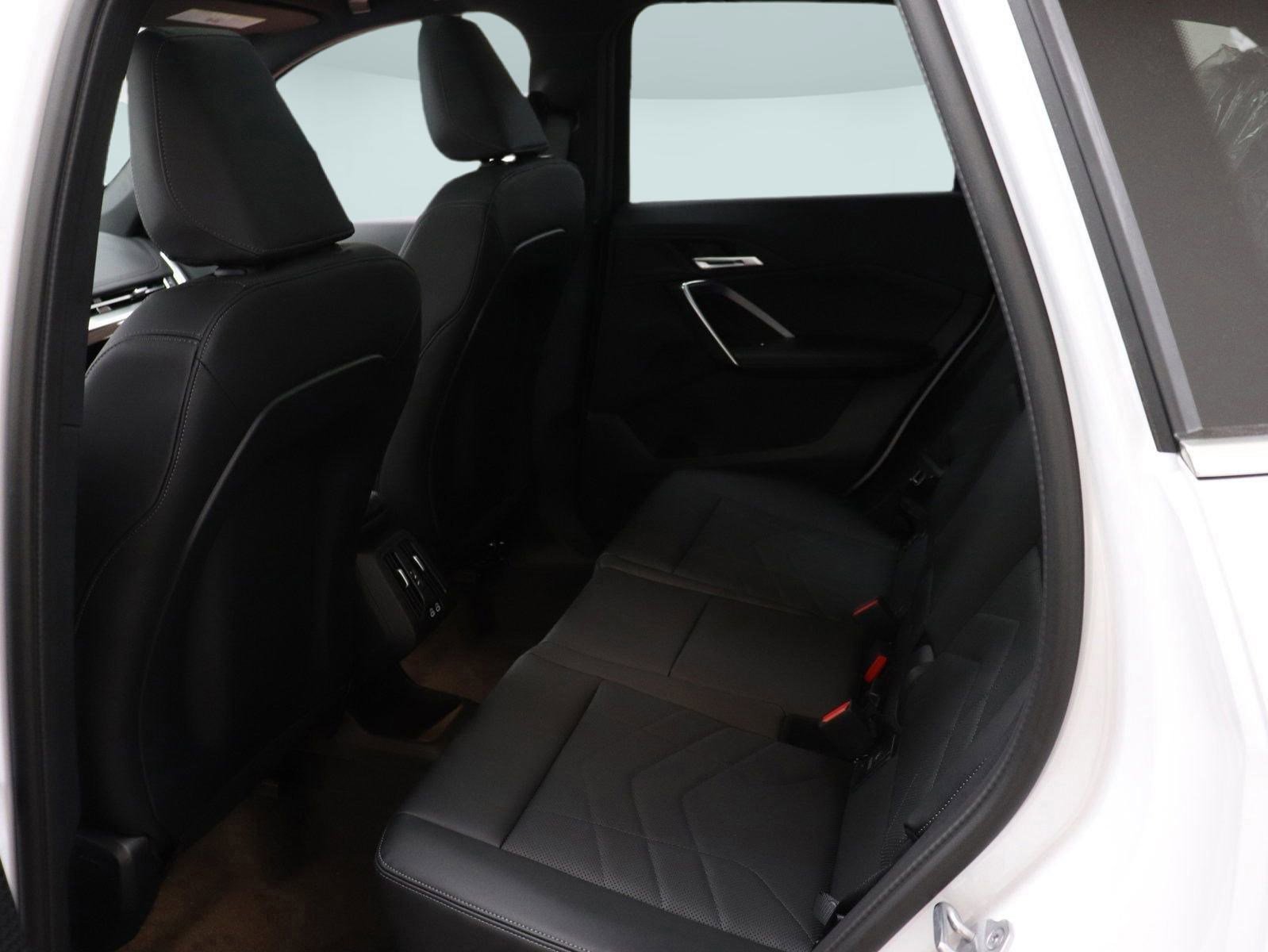 Used 2025 BMW X1 xDrive28i w/ Technology Package image 8