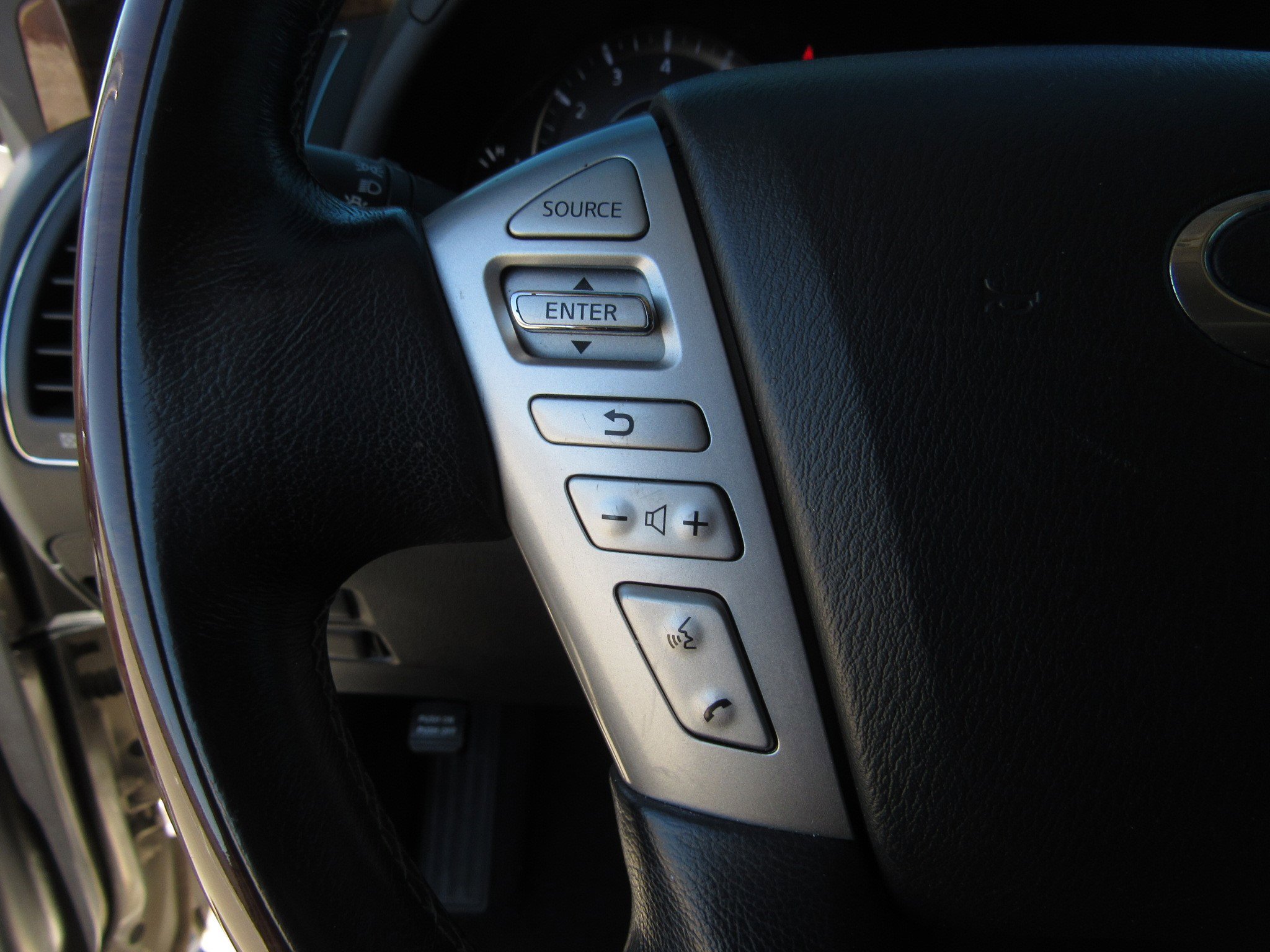 Used 2019 INFINITI QX80 Luxe w/ Proassist Package image 28