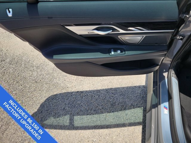 Used 2022 BMW 740i w/ M Sport Package RWD image 17