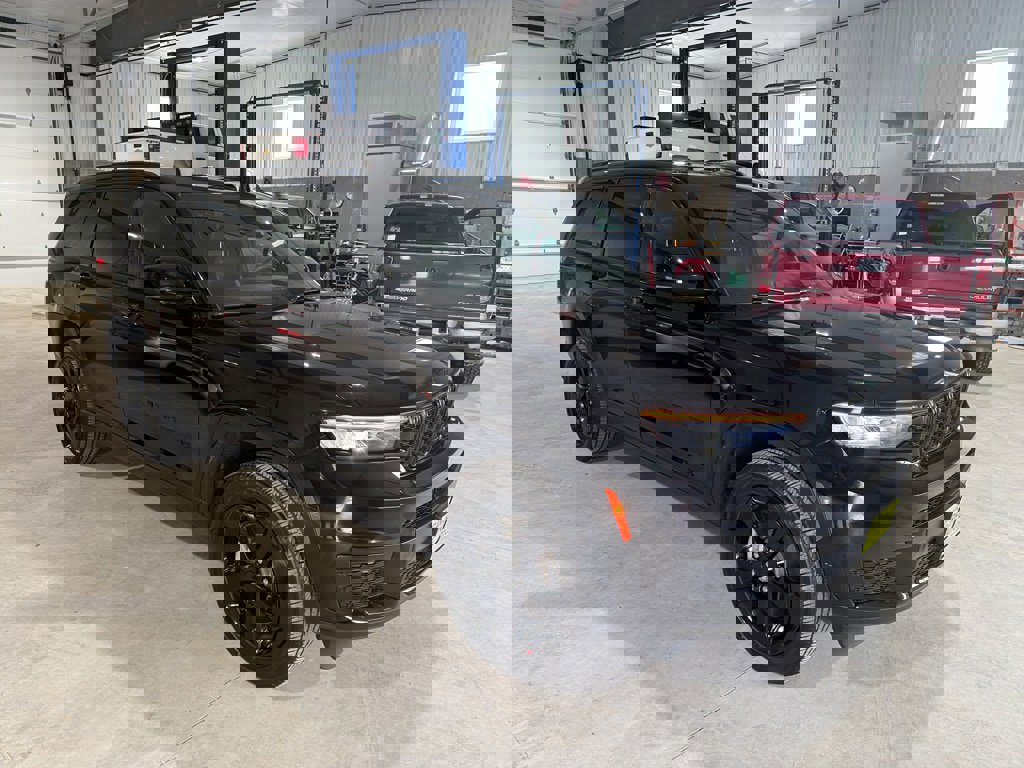 Used 2023 Jeep Grand Cherokee L Laredo AWD/4WD image 7