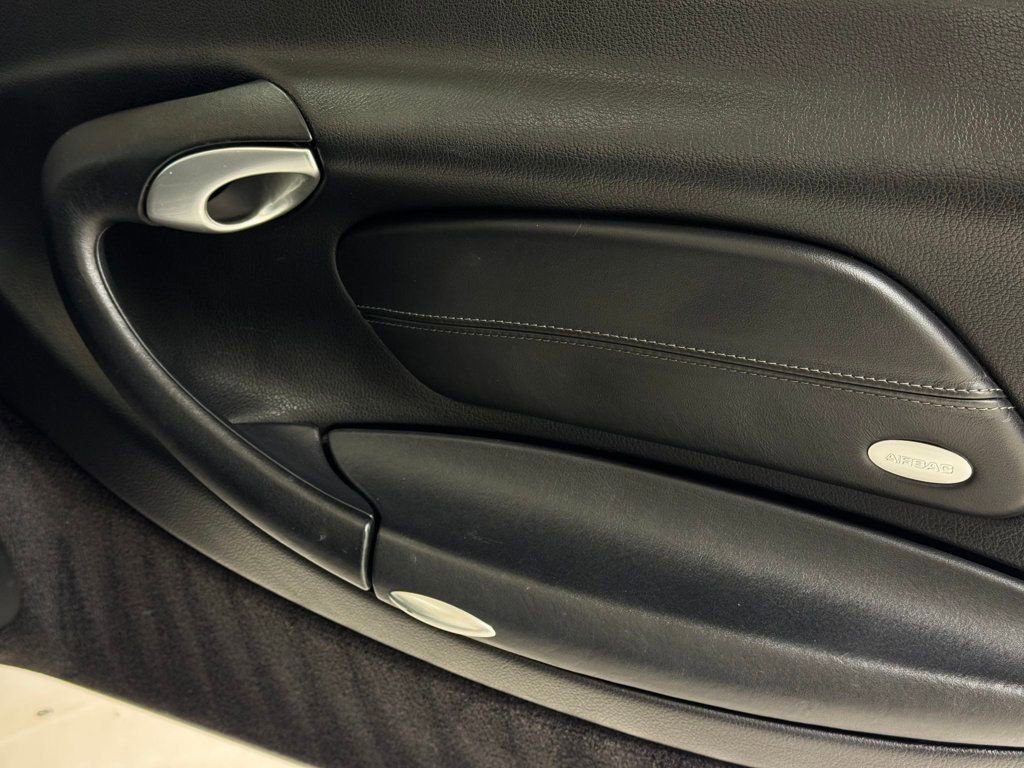 Used 2002 Porsche 911 Cabriolet image 37