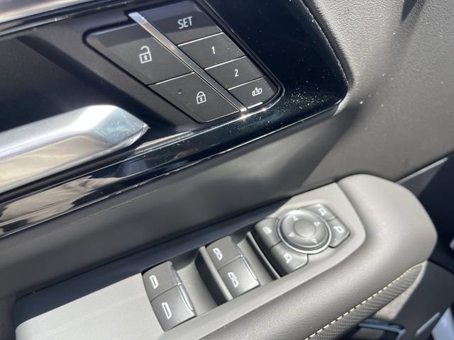 New 2026 Chevrolet Tahoe Premier w/ Sun And Tow Package AWD/4WD image 13