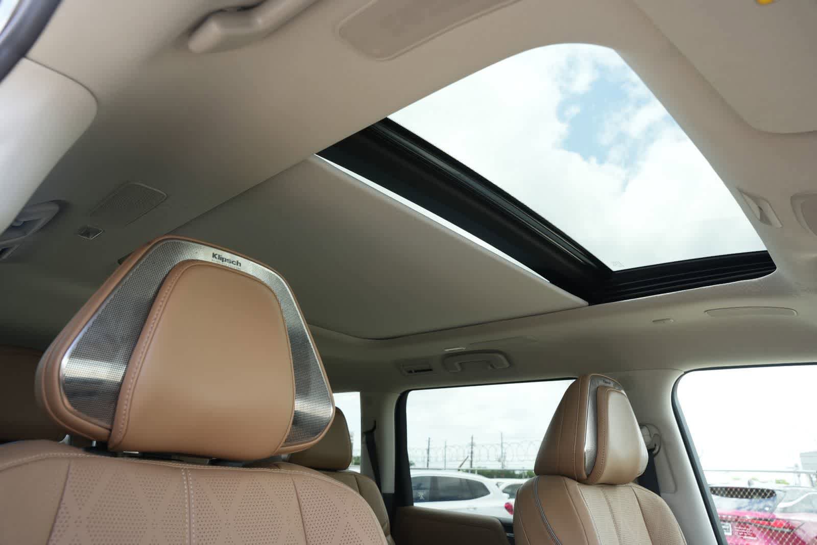 Certified 2025 INFINITI QX80 Sensory AWD/4WD image 19