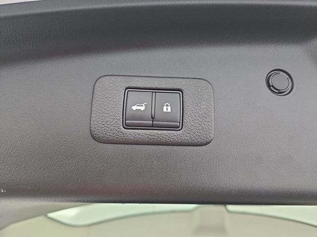 Used 2022 Nissan Armada Platinum w/ Captain's Chairs Package image 47