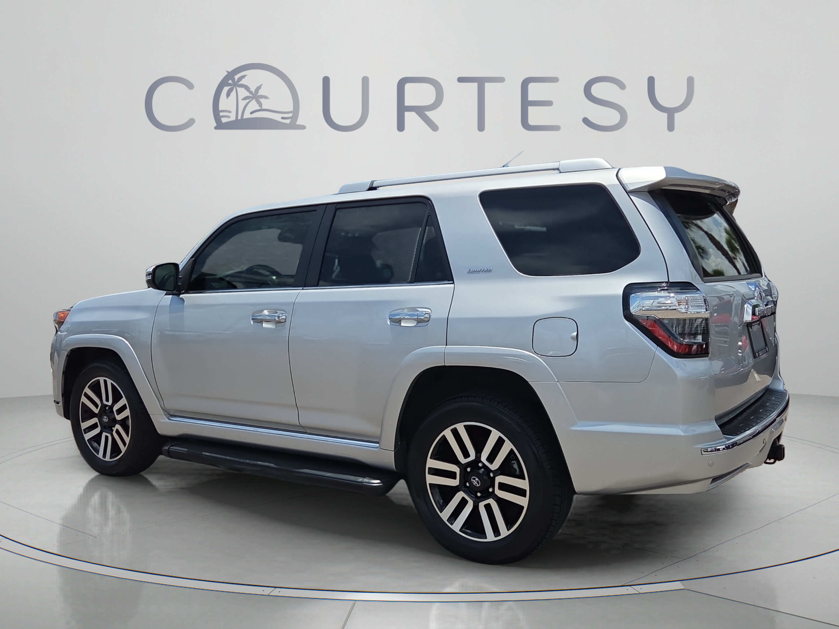 Certified 2024 Toyota 4Runner Limited RWD image 3
