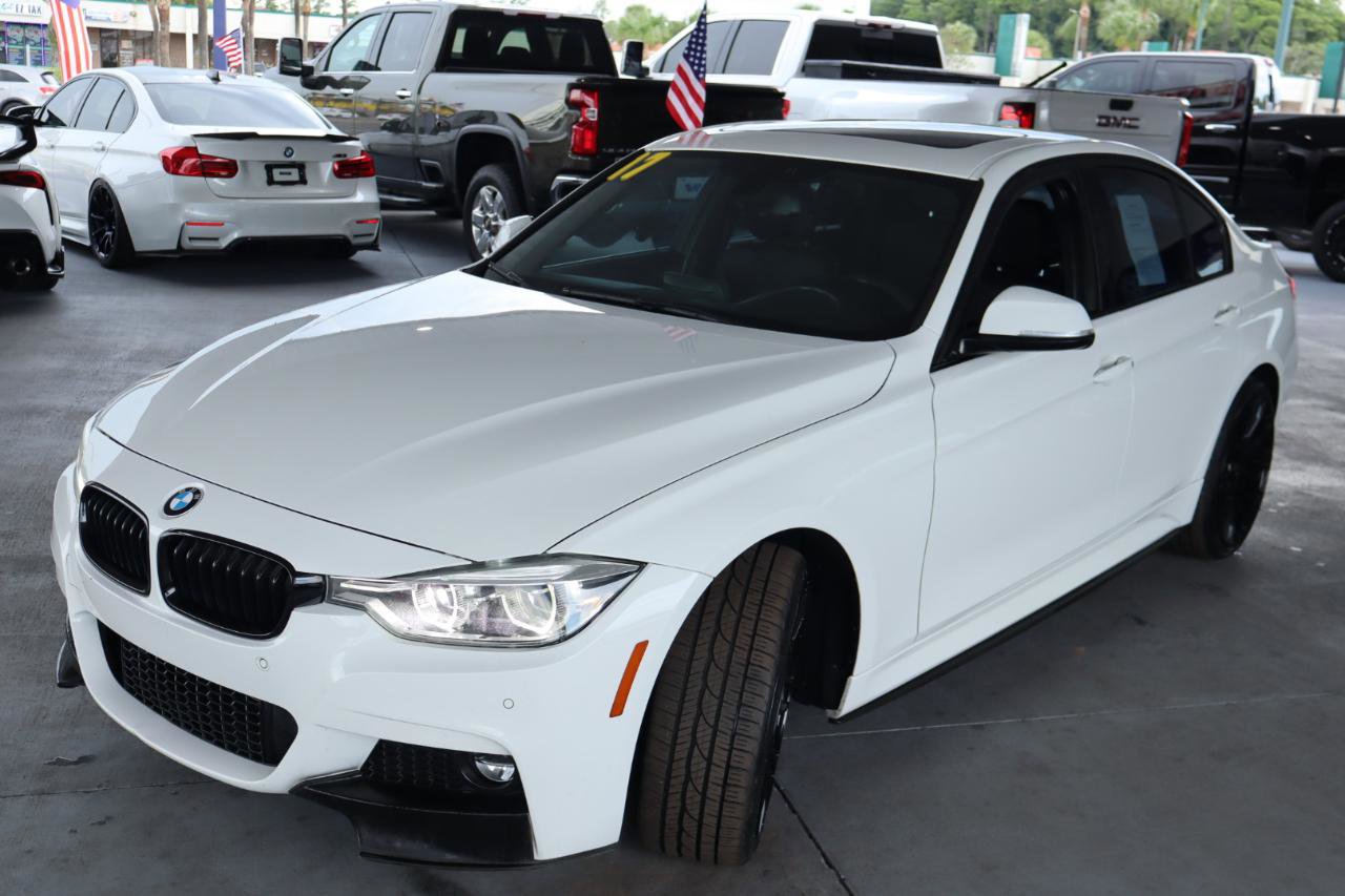 Used 2017 BMW 330i xDrive Sedan AWD/4WD image 9
