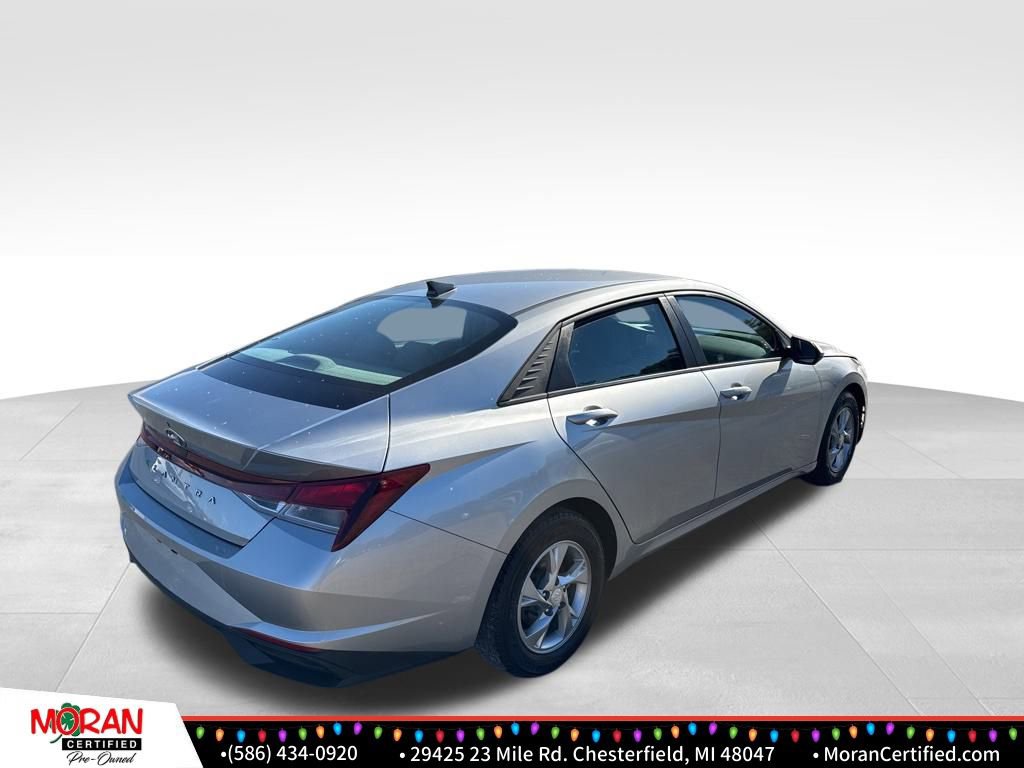 Used 2021 Hyundai Elantra SE image 5
