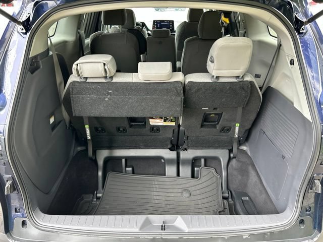 Certified 2023 Toyota Sienna LE FWD image 27