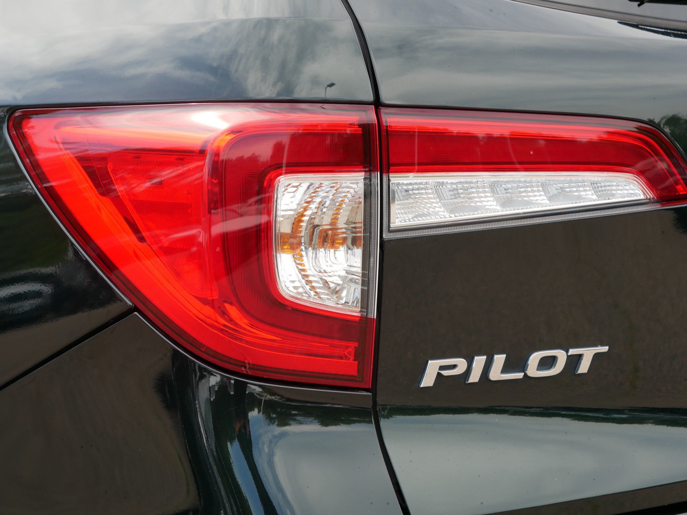 Used 2020 Honda Pilot Touring image 17