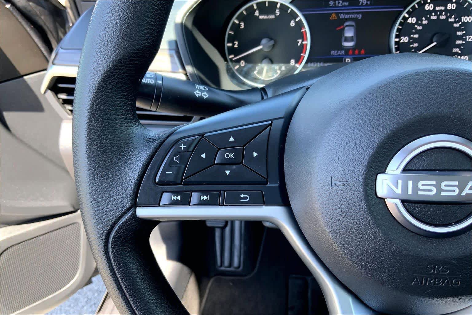 Used 2024 Nissan Altima 2.5 SV FWD image 19