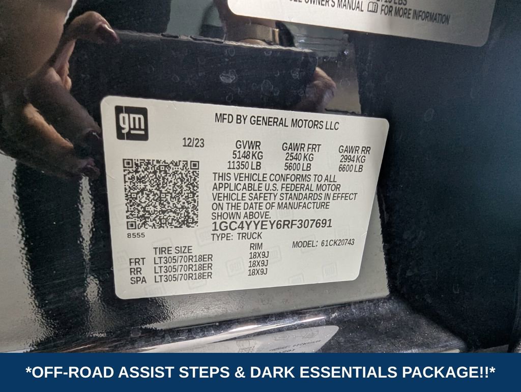 Used 2024 Chevrolet Silverado 2500 ZR2 w/ Technology Package image 28