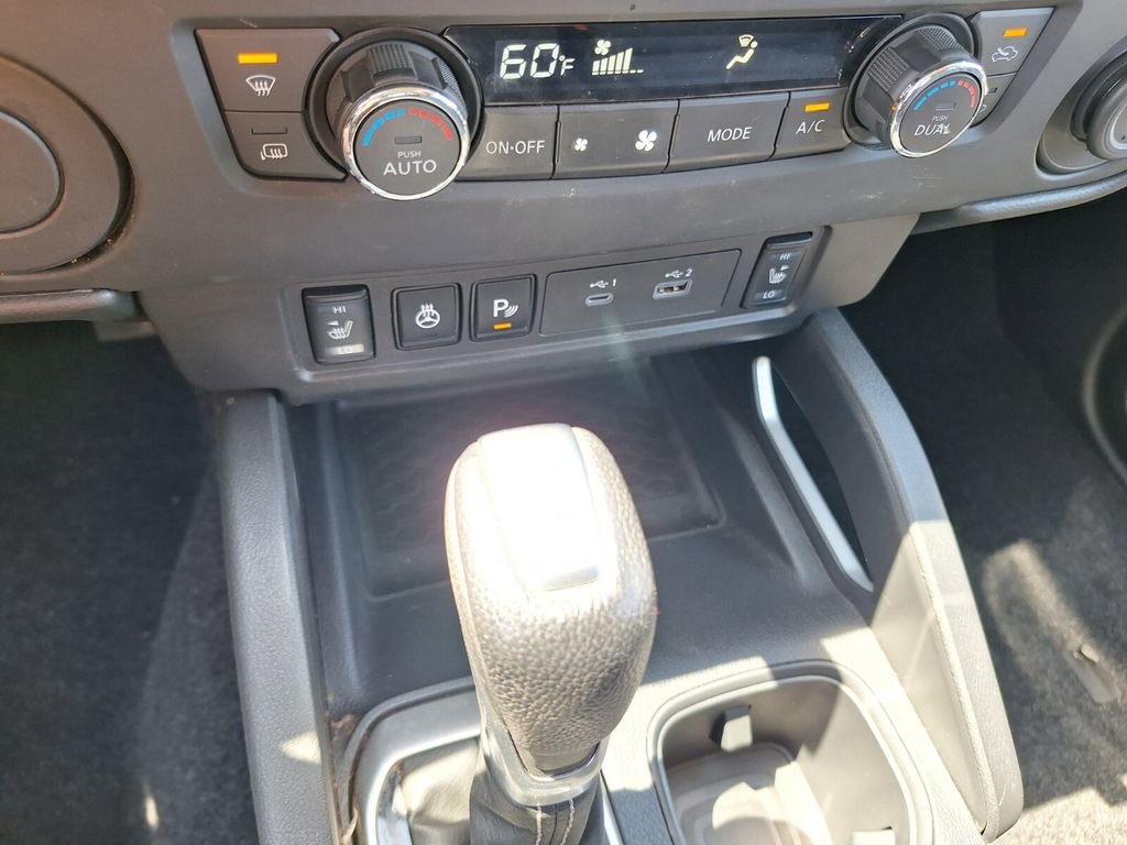 Used 2025 Nissan Frontier SV w/ SV Convenience Package RWD image 14
