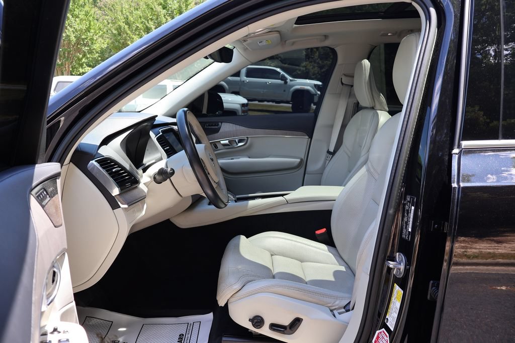 Used 2023 Volvo XC90 B6 Ultimate w/ Protection Package Premier AWD/4WD image 17
