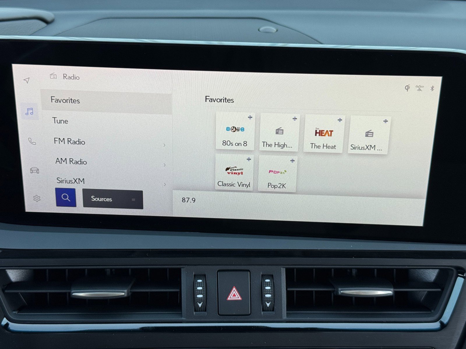 Used 2025 Lexus ES 350 Ultra Luxury w/ Accessory Package (Z1) image 31