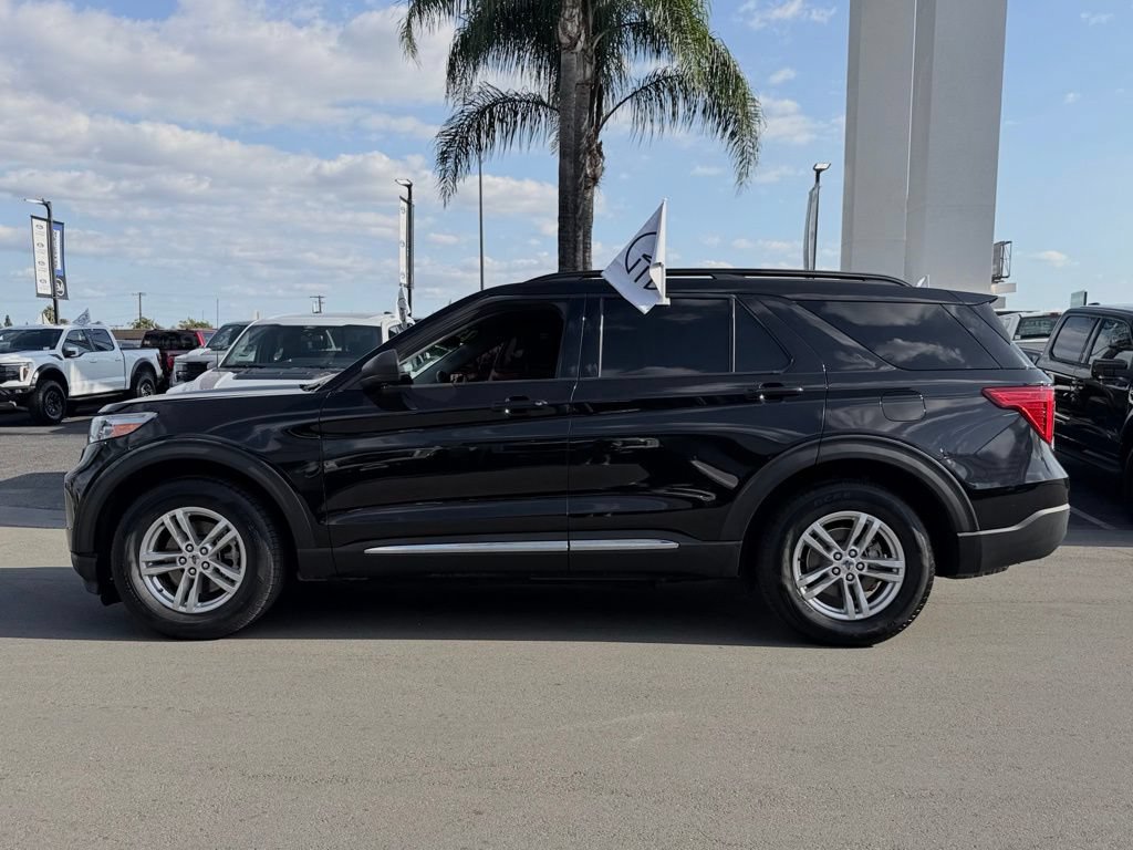 Certified 2022 Ford Explorer XLT RWD image 7
