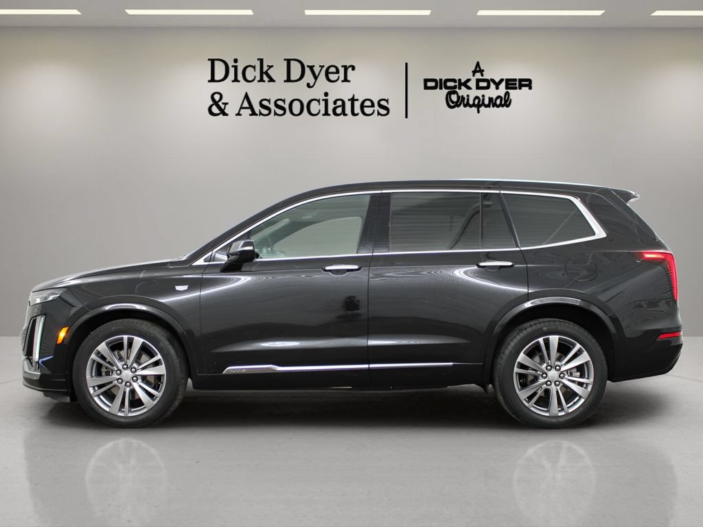 Used 2023 Cadillac XT6 Premium Luxury AWD/4WD image 6
