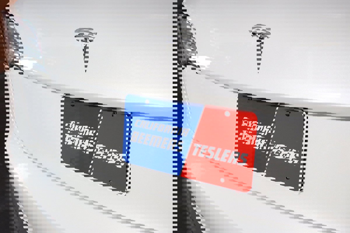 Used 2023 Tesla Model 3 Standard Range image 50