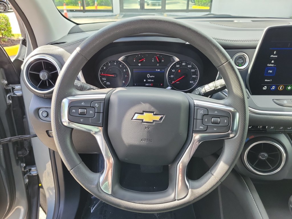 Used 2025 Chevrolet Blazer LT FWD image 27