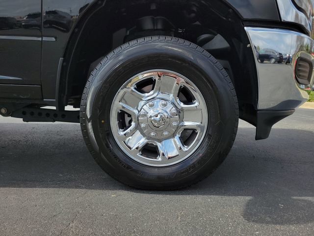 Used 2024 RAM 2500 Tradesman w/ Chrome Appearance Group image 12