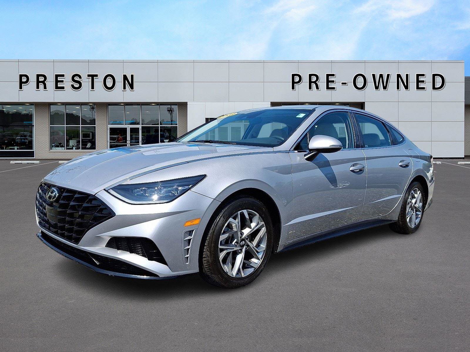 Used 2023 Hyundai Sonata SEL image 1