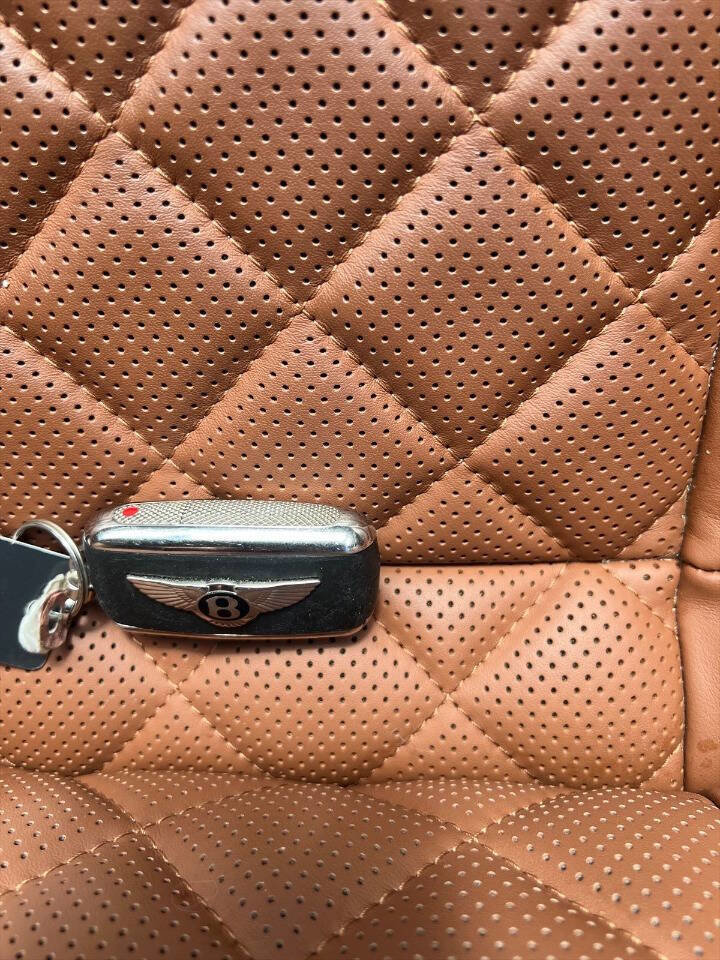 Used 2017 Bentley Continental GT image 24
