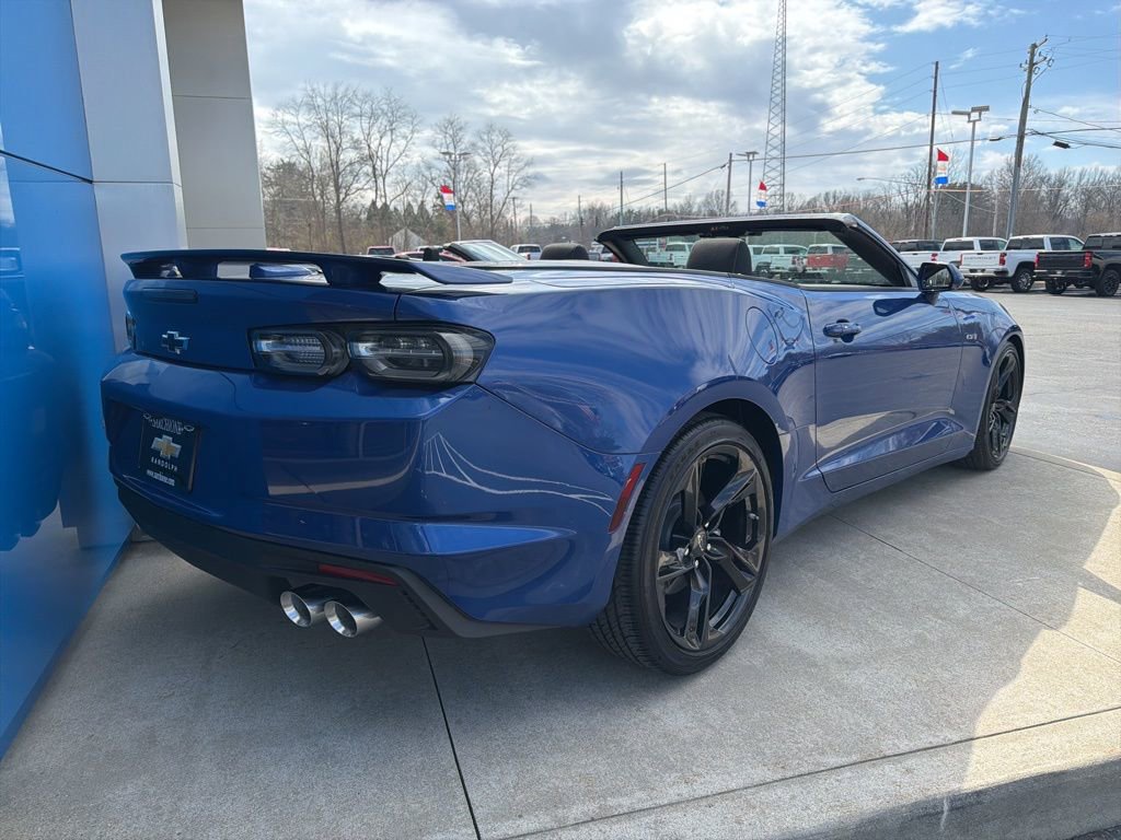 Used 2023 Chevrolet Camaro LT w/ RS Package image 31