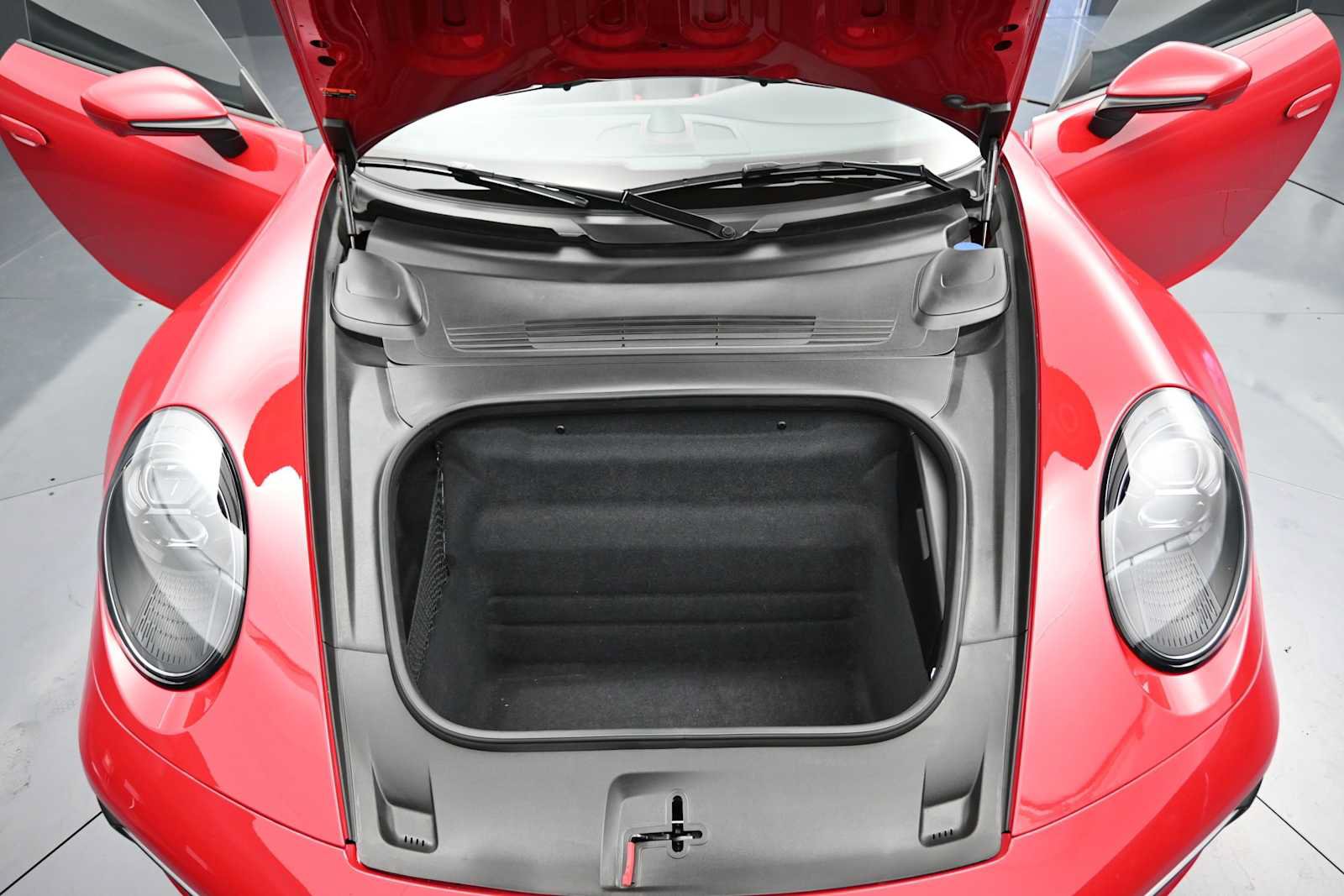 Certified 2024 Porsche 911 Carrera GTS RWD image 25