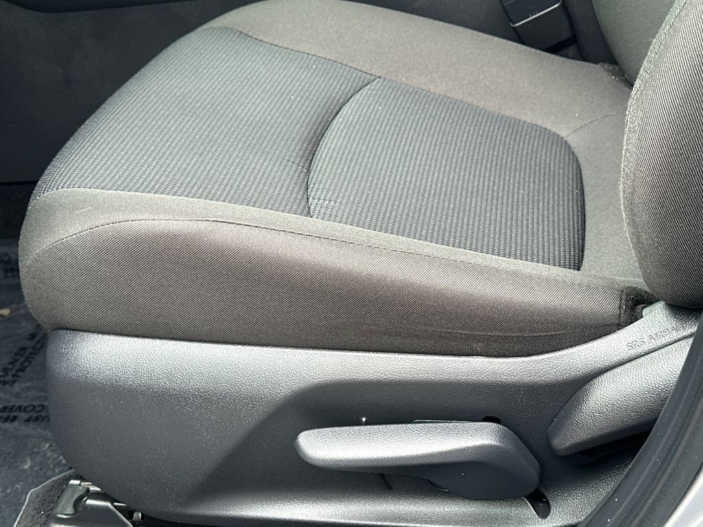 Used 2025 Toyota RAV4 LE AWD/4WD image 18