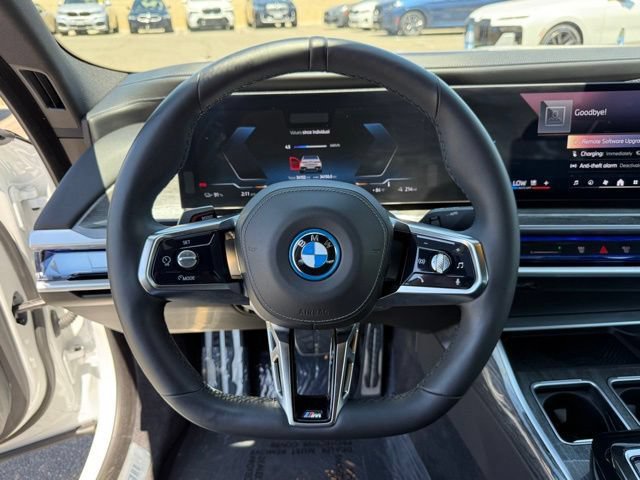 Certified 2023 BMW i7 xDrive60 AWD/4WD image 21