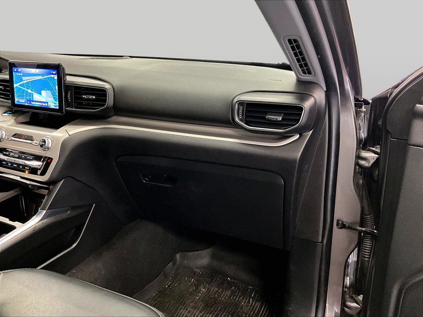 Used 2023 Ford Explorer XLT w/ Equipment Group 202A image 15