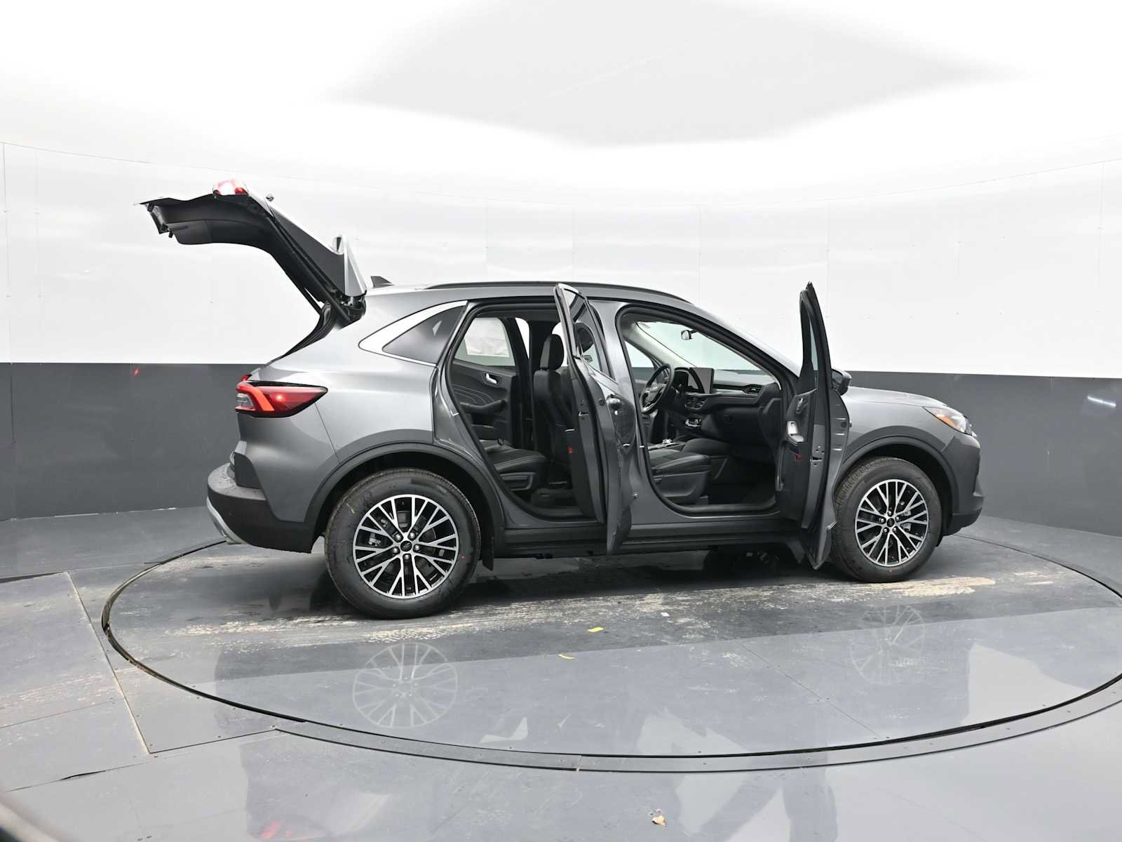 New 2025 Ford Escape SE image 40