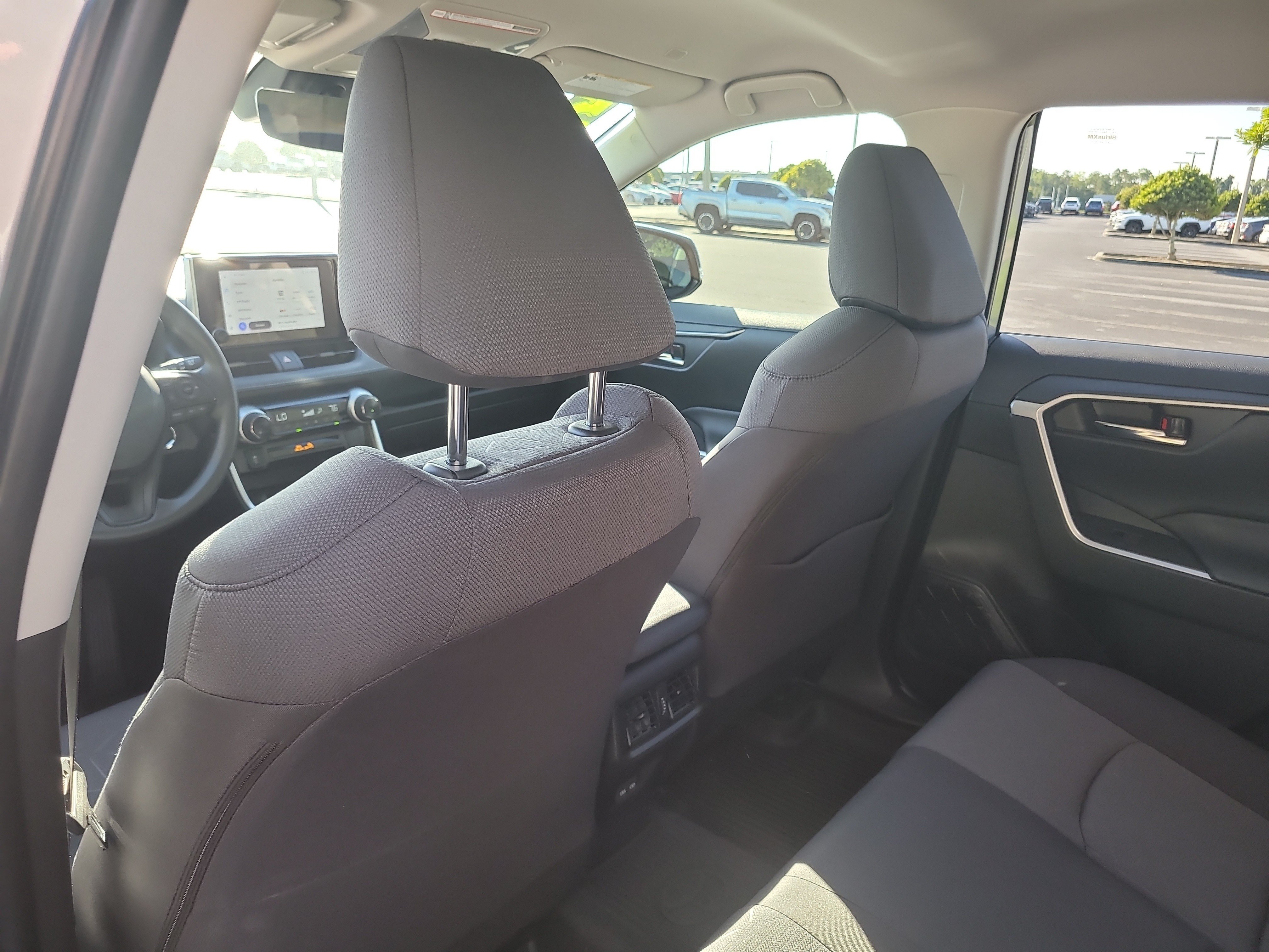 Used 2025 Toyota RAV4 XLE AWD/4WD image 13
