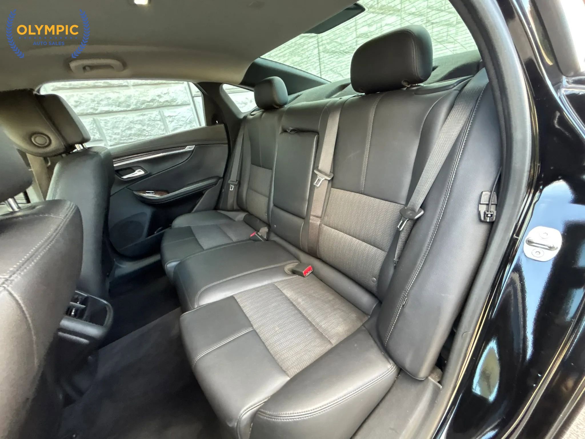 Used 2014 Chevrolet Impala LT w/ Convenience Package image 33