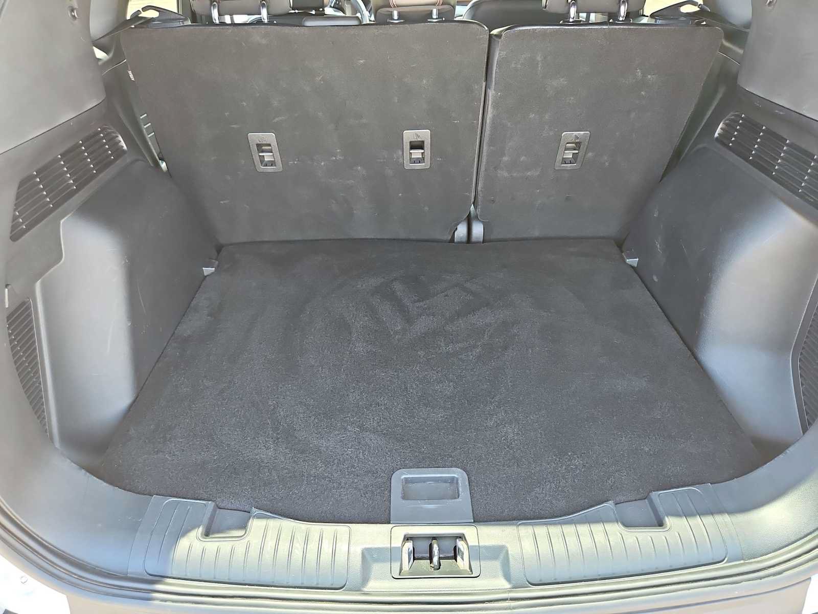 Used 2025 Ford Escape ST-Line FWD image 33