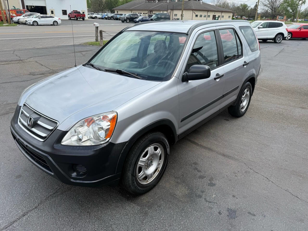 Used 2005 Honda CR-V LX image 18