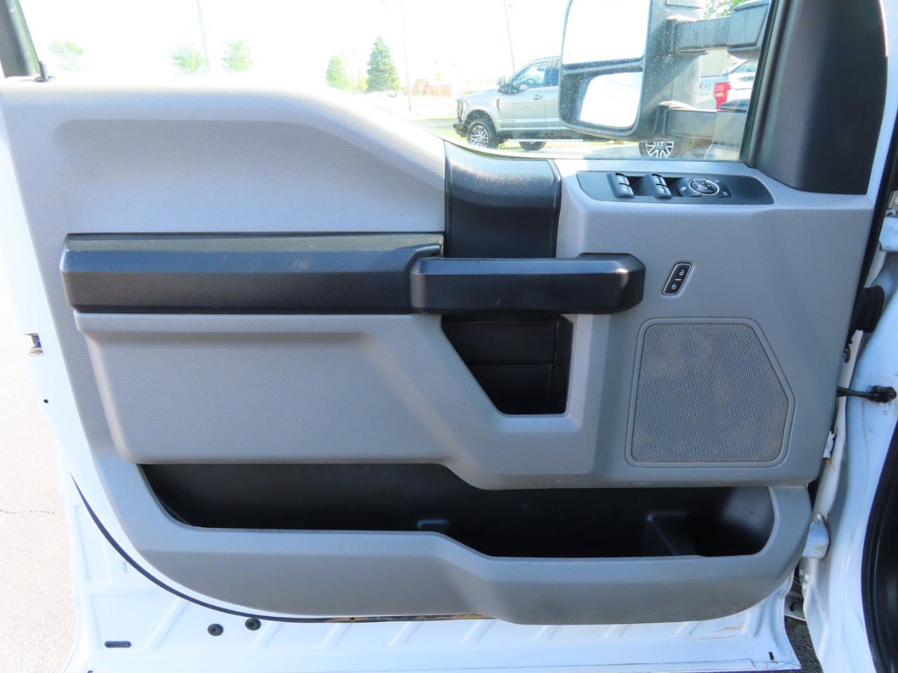 Used 2019 Ford F350 XL w/ Power Equipment Group AWD/4WD image 27