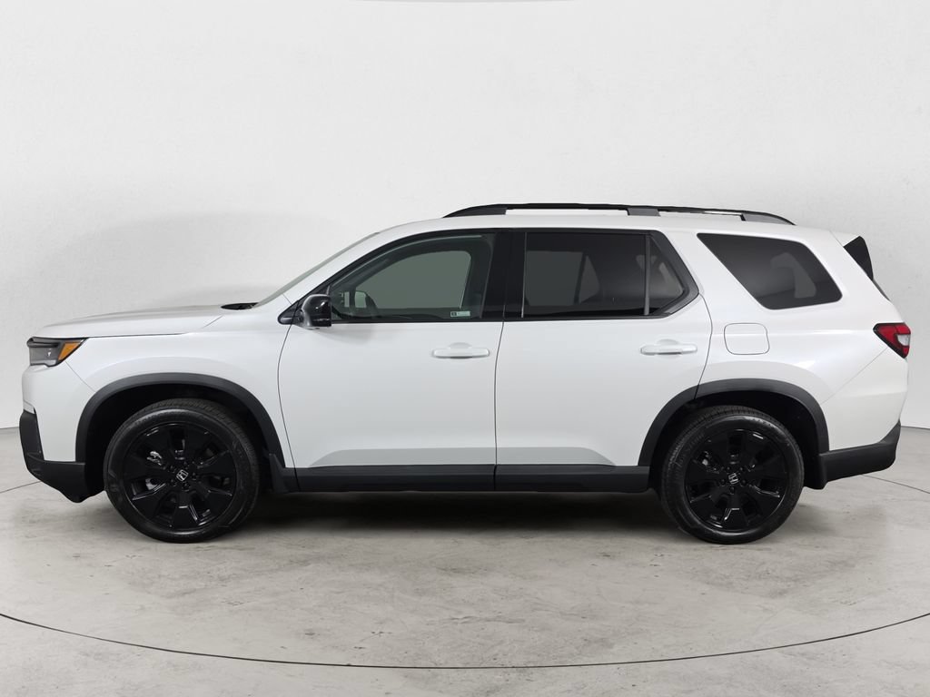 Used 2026 Honda Pilot Black Edition image 8