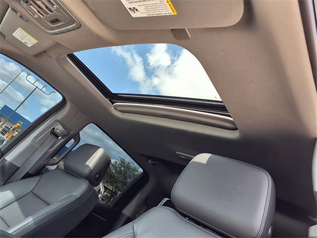 Used 2024 GMC Sierra 1500 Elevation w/ Elevation Premium Package image 8