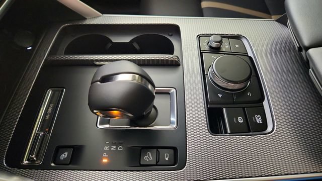 New 2026 MAZDA CX-90 Plug-In Hybrid w/ Premium Plus AWD/4WD image 17