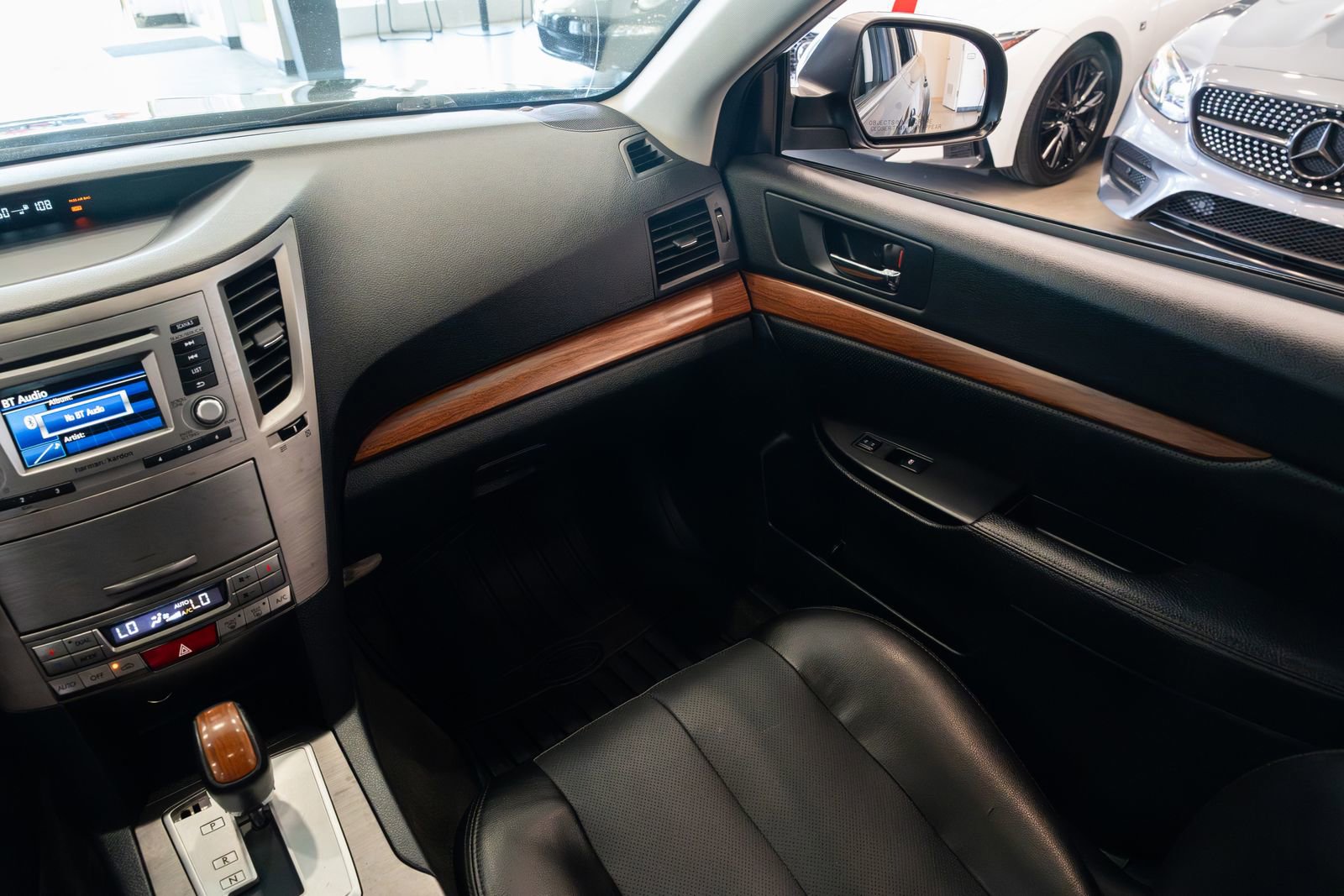 Used 2013 Subaru Outback 2.5i Limited AWD/4WD image 11