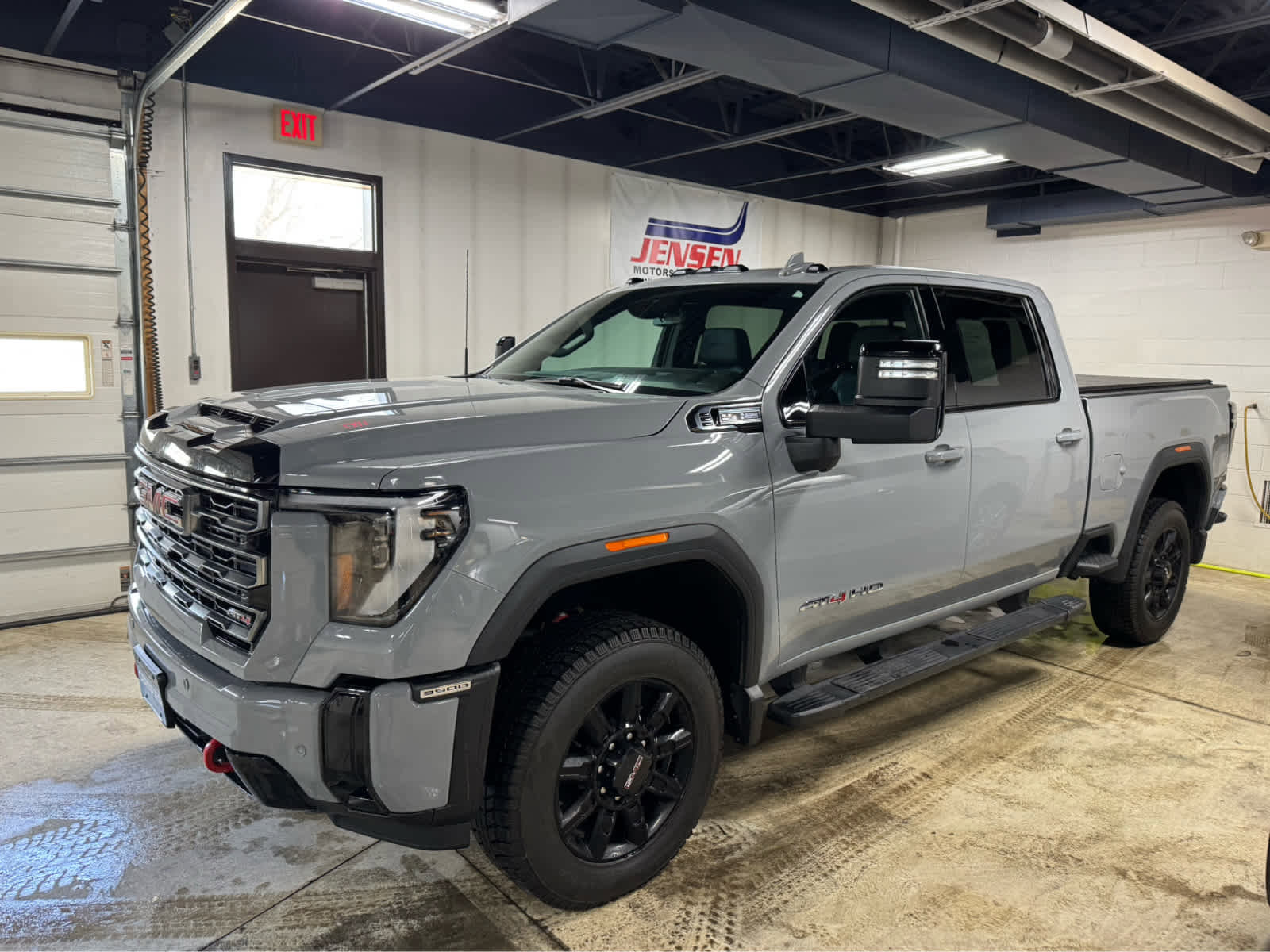 Certified 2025 GMC Sierra 3500 AT4 image 1