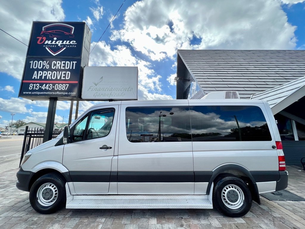 Used 2014 Freightliner Sprinter 2500 RWD image 30