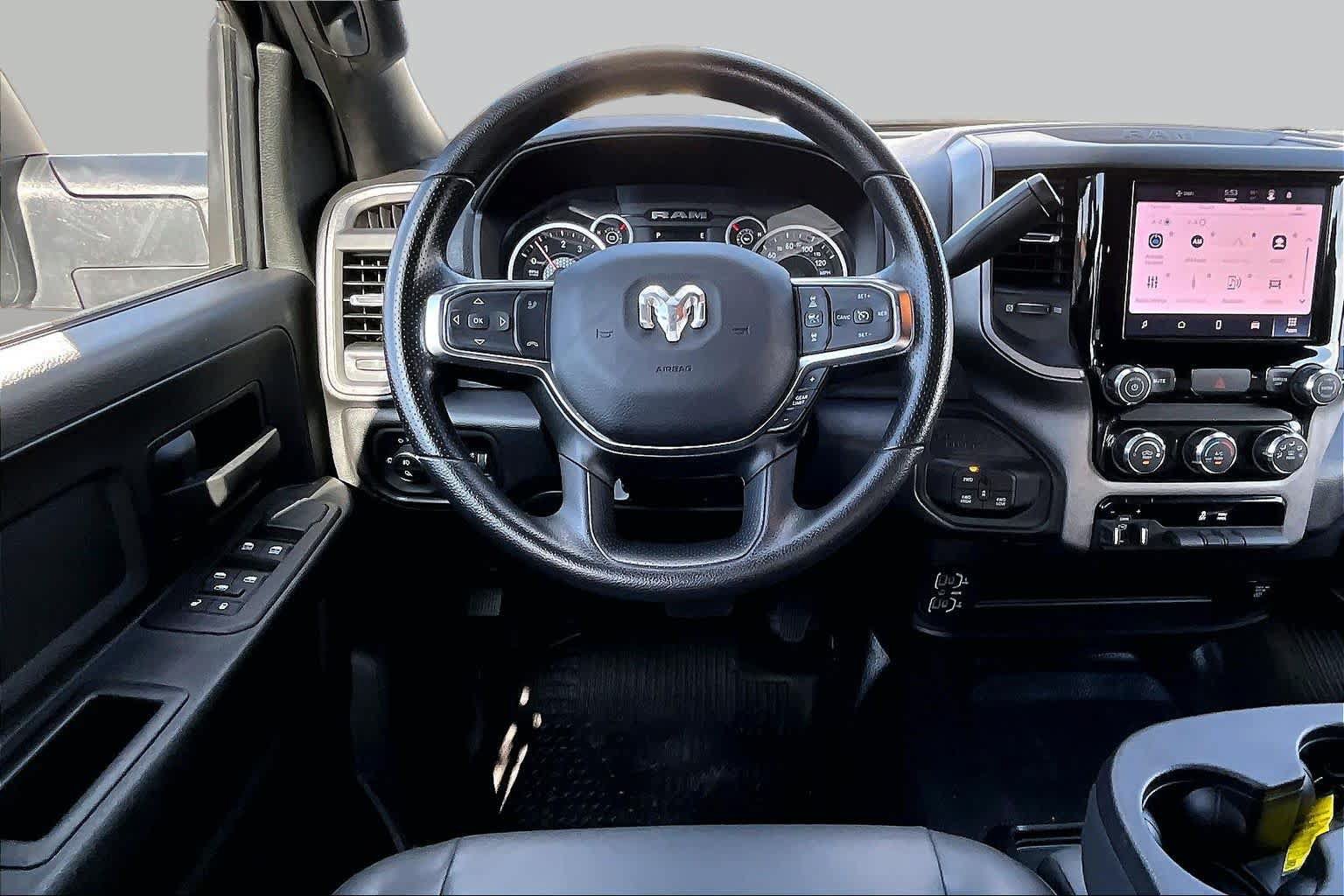 Used 2026 RAM 2500 Tradesman w/ Chrome Appearance Group AWD/4WD image 6