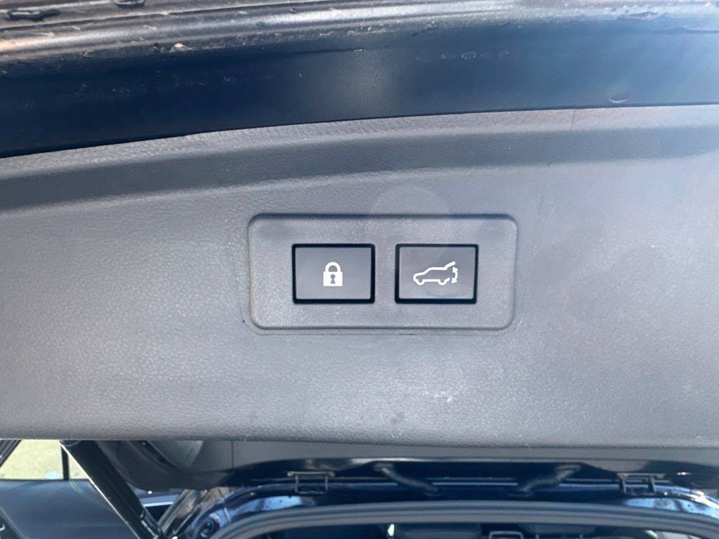 Used 2025 Subaru Outback Onyx Edition XT AWD/4WD image 19
