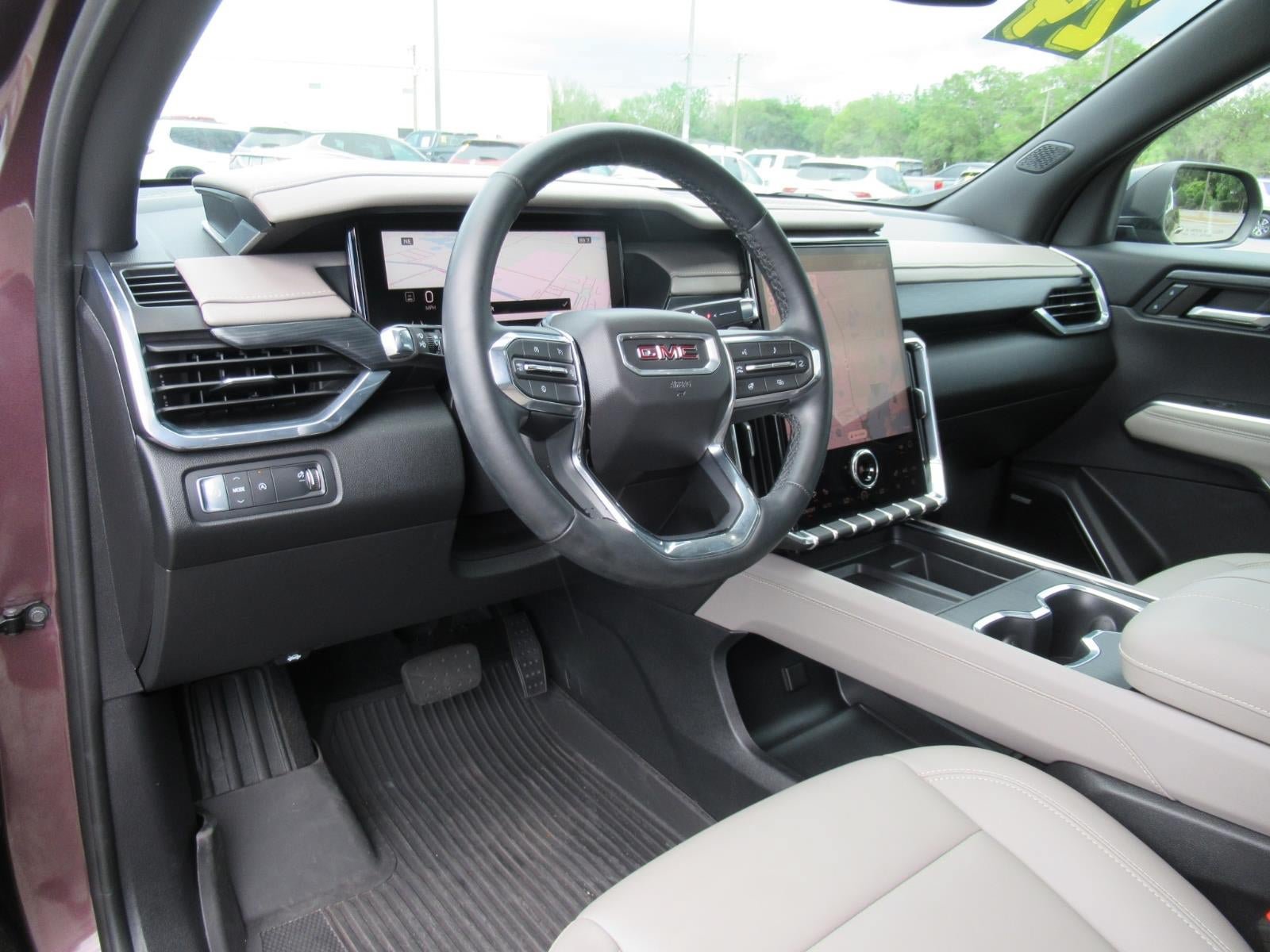 Used 2024 GMC Acadia Elevation w/ Luxury Package FWD image 17