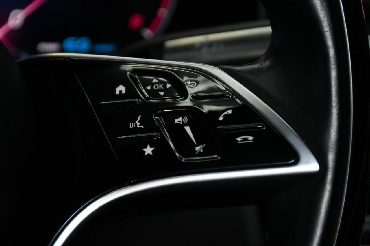 Used 2022 Mercedes-Benz S 580 4MATIC Sedan w/ AMG Line Package image 22