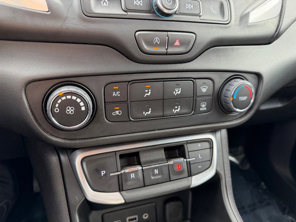Certified 2024 GMC Terrain SLE FWD image 30