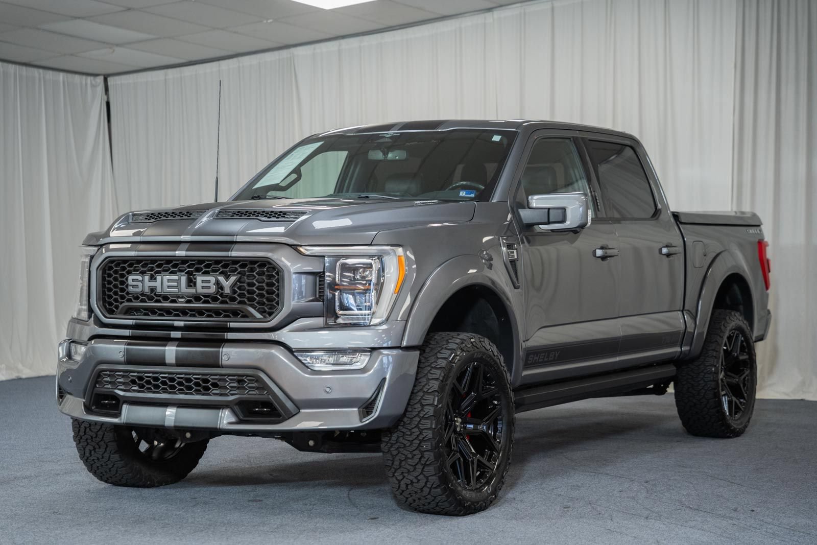 Used 2023 Ford F150 Lariat w/ Equipment Group 502A High AWD/4WD image 3