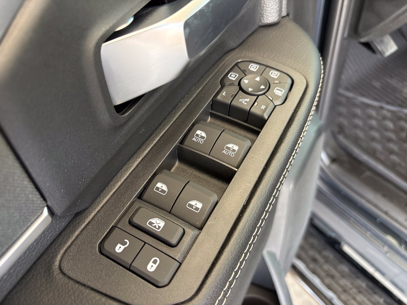 New 2026 RAM 2500 Lone Star AWD/4WD image 11
