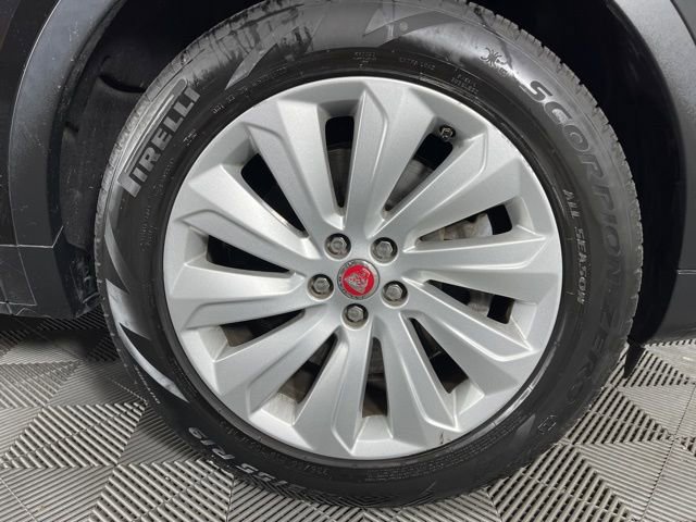 Used 2020 Jaguar E-PACE SE image 14